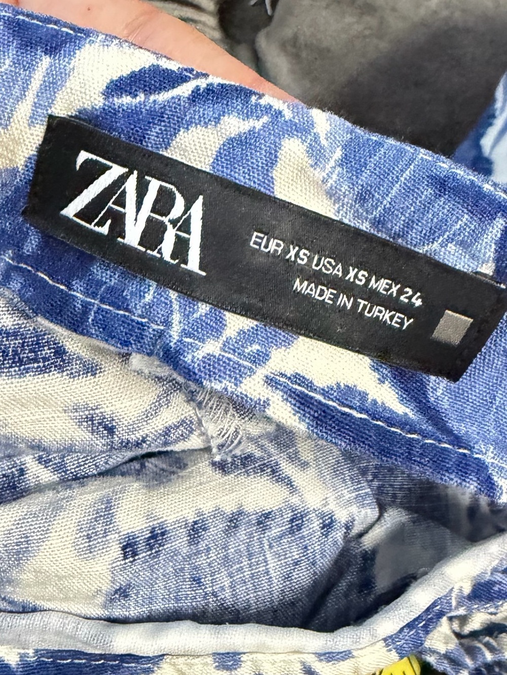✨ Zara Blue & White Floral Ruffled Skort | Size XS ✨🖤 - Picture 11 of 13